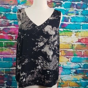 Tahari NWT Sleeveless Blouse Size Large